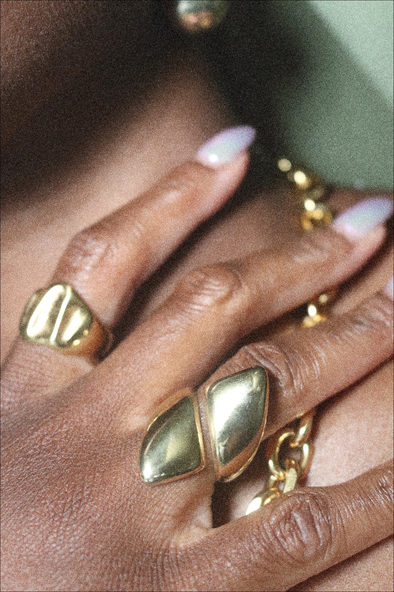 Cross Over Ring