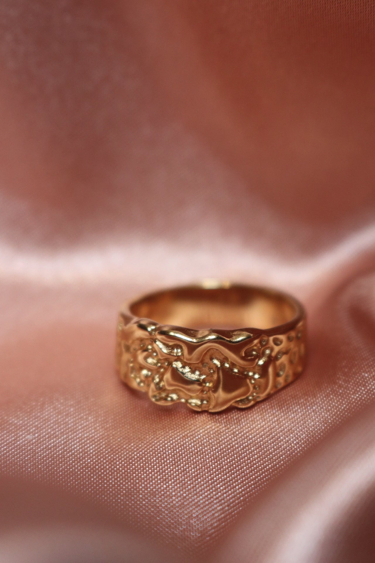 Gldn Nugget Ring